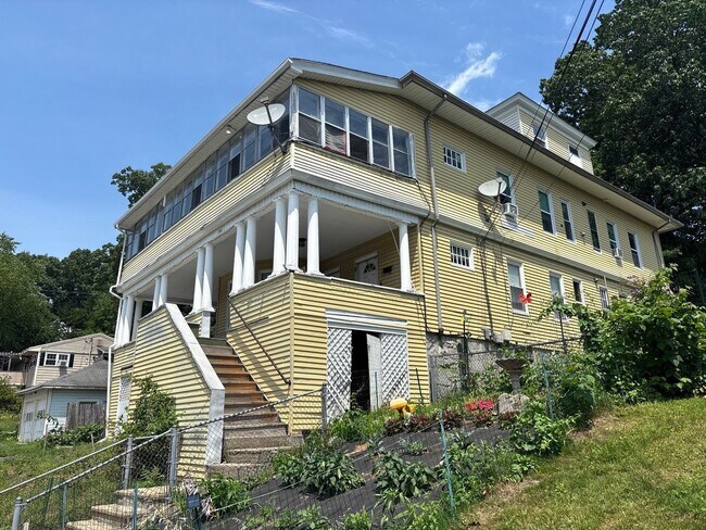Building Photo - 24 Holland Rd