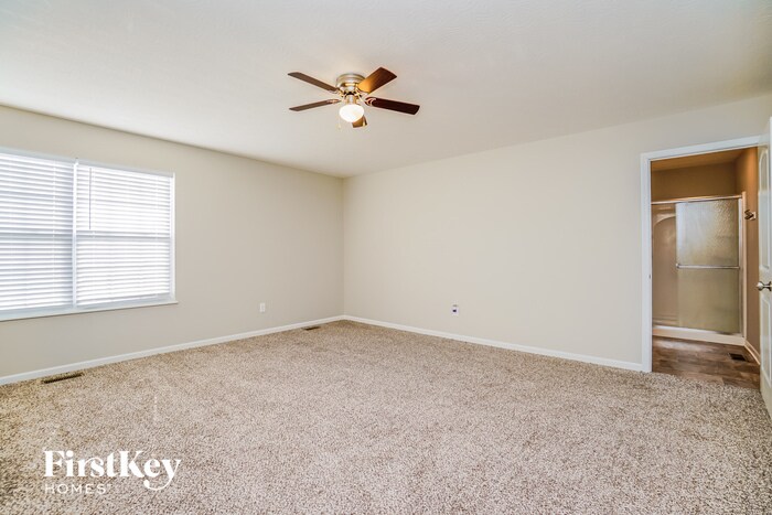 Building Photo - 188 Red Oak Ct