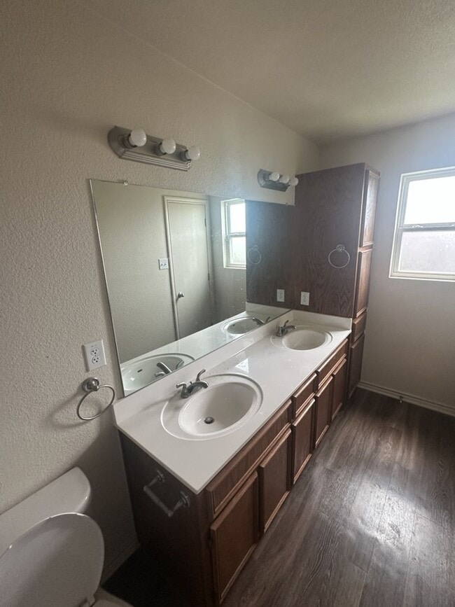 Building Photo - 3BD/2BA in Temple TX