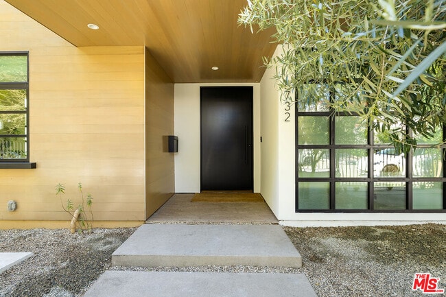 Building Photo - 8732 Rangely Ave