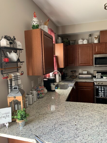 Building Photo - 720 Ohio Pike