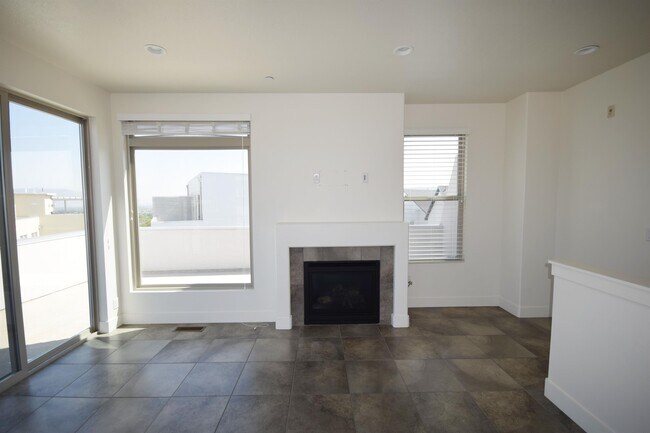 Building Photo - 4517 Daybreak Rim Way