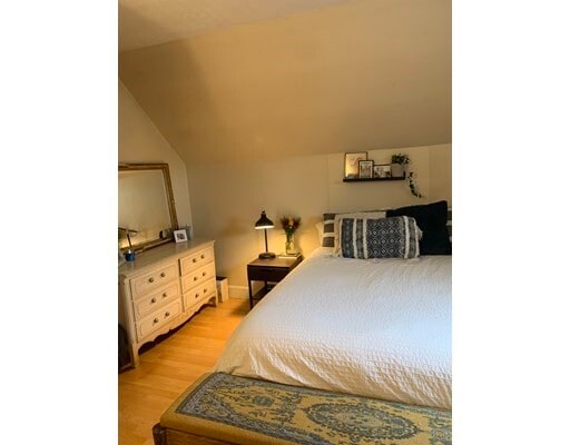 Building Photo - 157 Pearl St