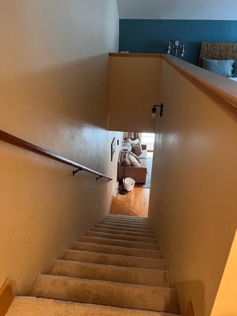 Building Photo - 185 Golf Terrace Dr