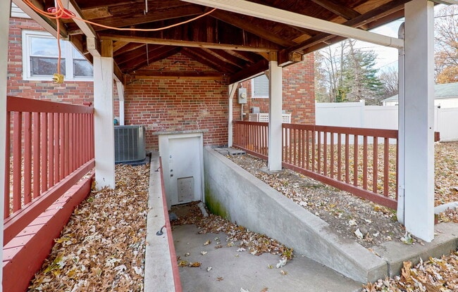 Building Photo - 1037 Prigge Rd