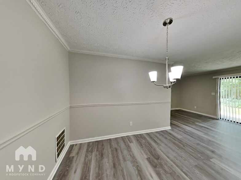 Building Photo - 4395 Coopers Creek Dr SE