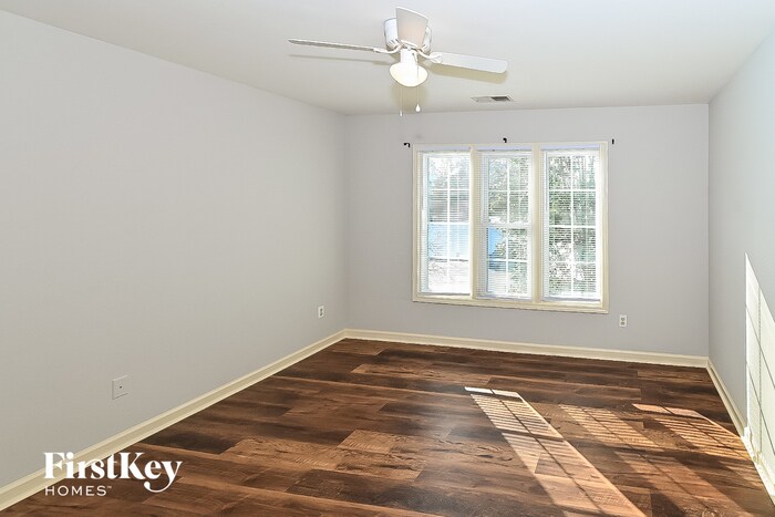 Building Photo - 1610 Saddle Glen Cove E