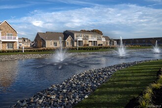 Building Photo - 26 Sunlight Walk