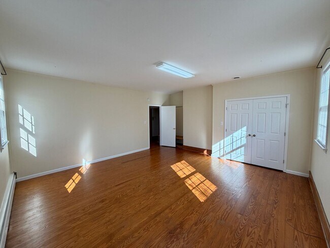 Building Photo - Mitchell College Historic District - 3BR / 4BA