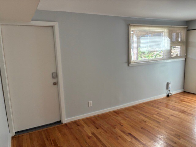 Building Photo - 1040 Hatch St