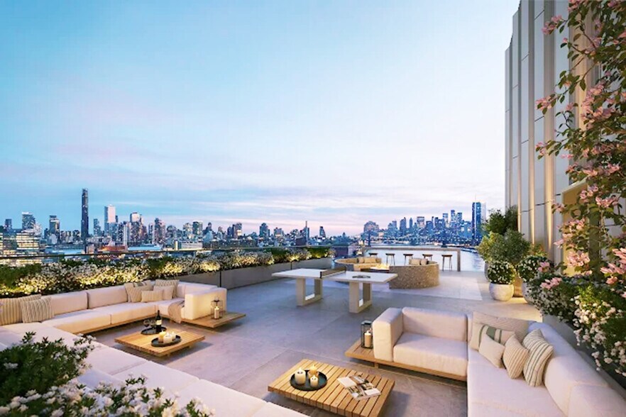 Building Photo - 478 Kent Ave