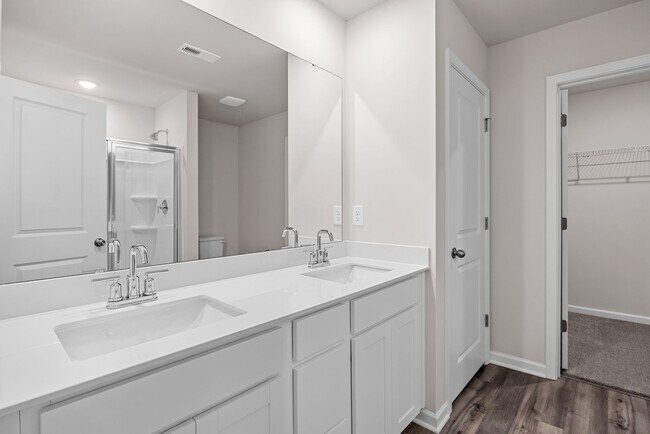 Building Photo - New constructed 5 bed 3 Bath Inman SC