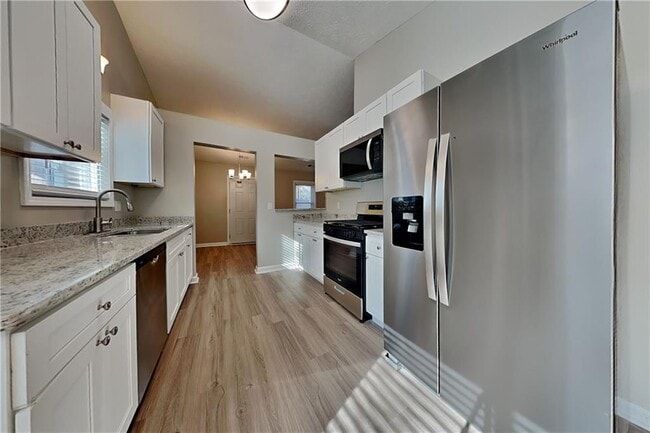 Building Photo - 229 Colemans Bluff Dr