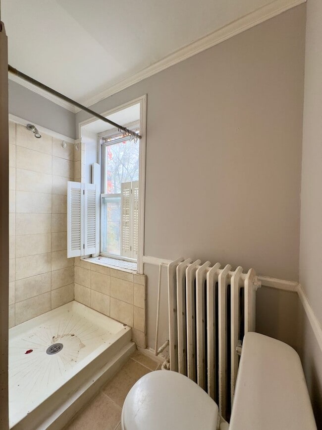 Building Photo - $500 OFF 1ST MONTH-3Bed/2Bath Townhome in Historic Ridgley Delight!