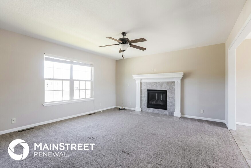 Building Photo - 1405 NW High View Dr