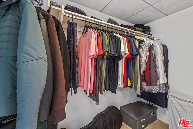 Building Photo - 13700 Marina Pointe Dr