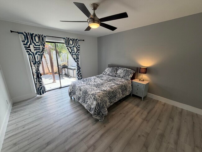 Building Photo - 8847 Thumbwood Cir