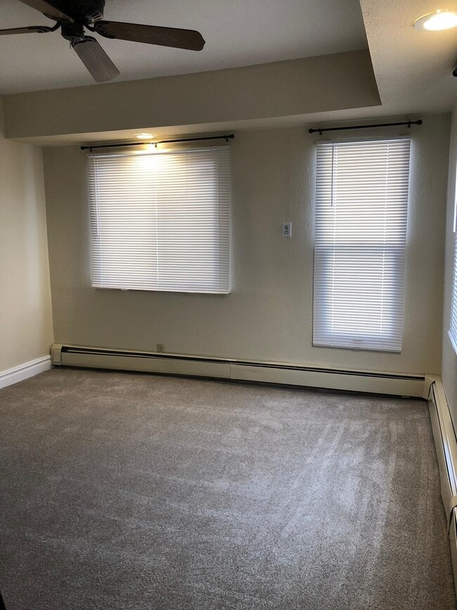 Building Photo - Platte 4 Plex