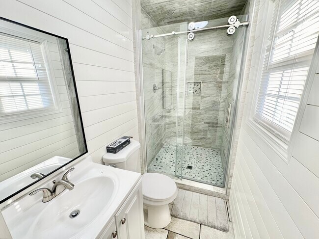 Building Photo - 2709 Countrywood Rd