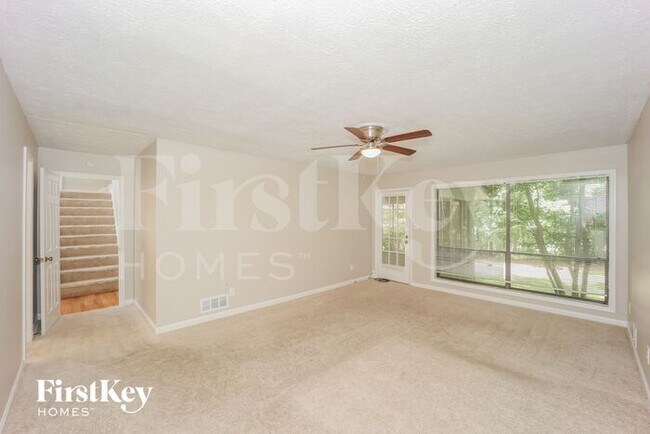 Building Photo - 815 San Remo Ct