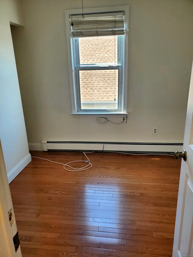 Building Photo - 49 S Water St