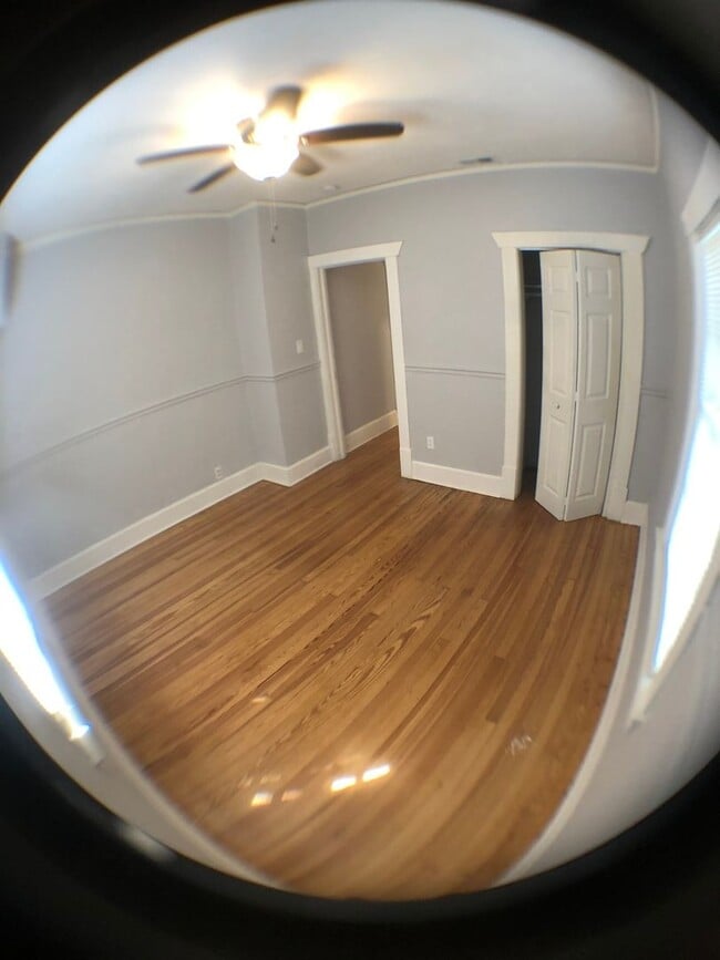 Building Photo - 4130 1st Ave S