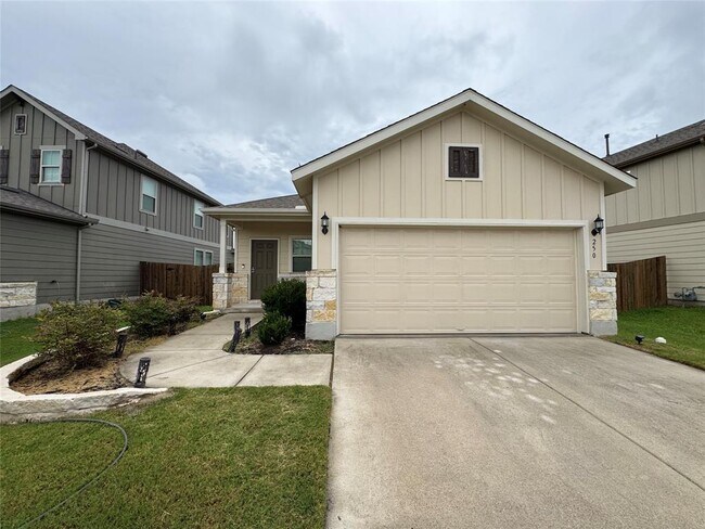 Building Photo - 250 Zuma Dr