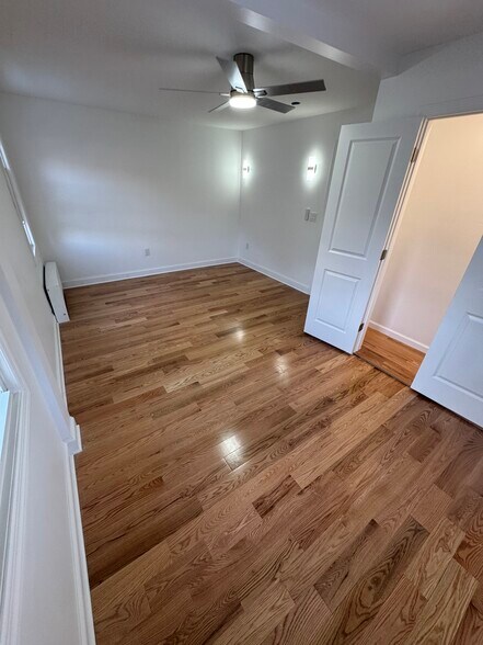 Building Photo - 47 Morgan St