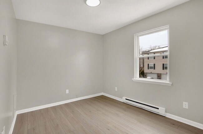 Building Photo - 503-526 Austin Street - 516