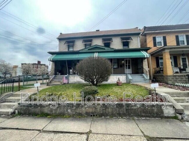 Building Photo - 7442 Irvine St
