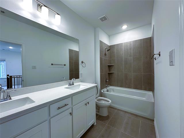 Building Photo - 1347 Hill Country Pl