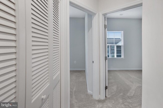 Building Photo - 9346 Tanfield Dr