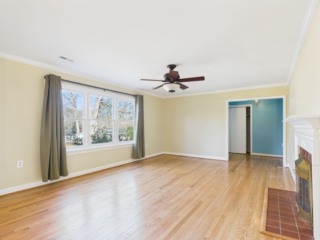 Building Photo - 6955 Navaho Rd