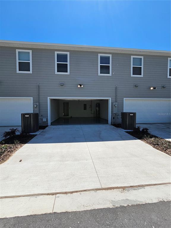 Building Photo - 11483 Harborview St