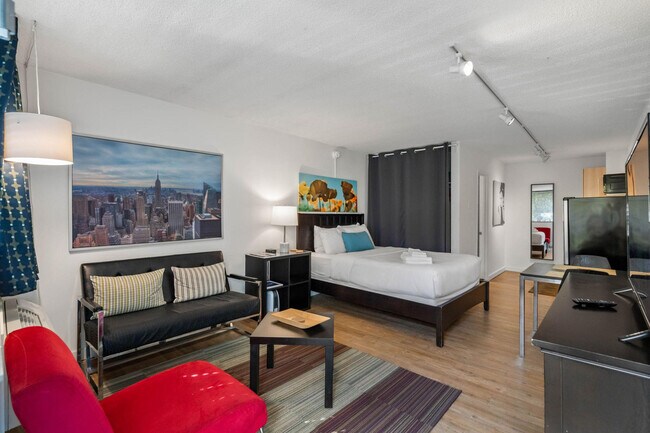 Building Photo - 47 5th St NW