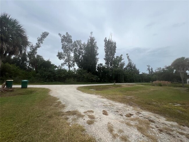 Building Photo - 2533 Myrtle Ave