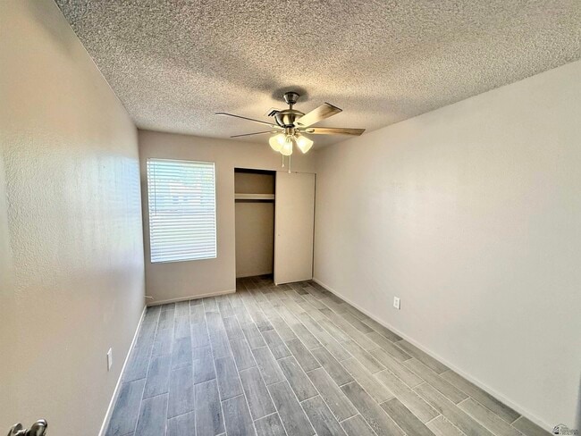 Building Photo - 1635 W Las Lomas St