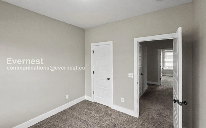 Building Photo - 5860 Cheshire Cove Trail