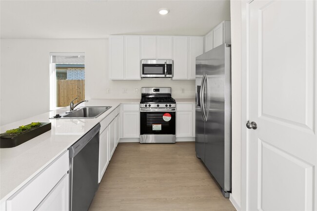 Building Photo - 6603 Sassafras Grn Dr