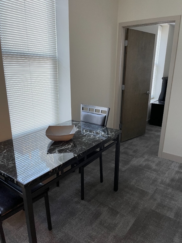 Building Photo - 1417 W9th St