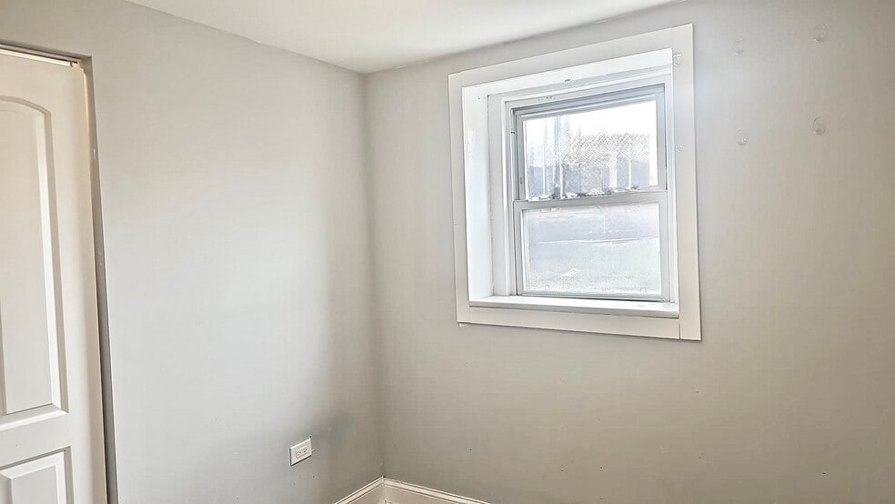 Building Photo - 3539 W Grenshaw St