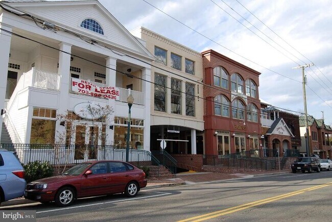 Building Photo - 9486 Virginia Center Blvd