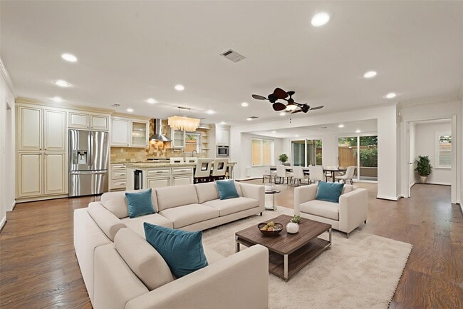 Building Photo - 4526 Benning Dr