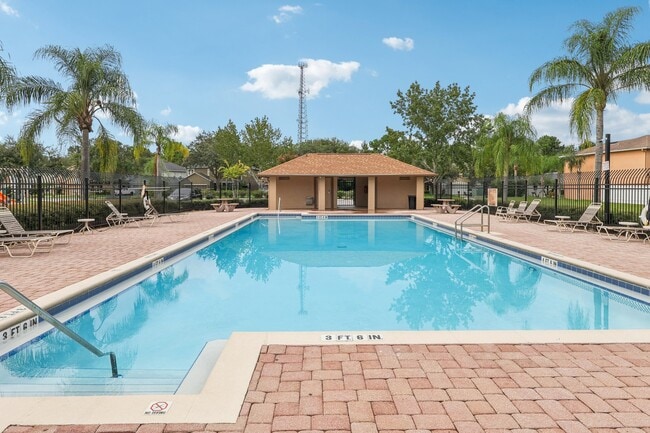 Building Photo - 1126 Maumee St