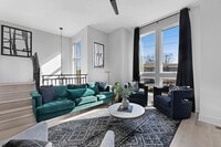 Building Photo - 919 Ramsey St