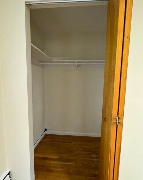 Building Photo - 94 Babcock St