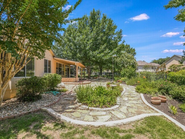 Building Photo - 138 Dewberry Dr