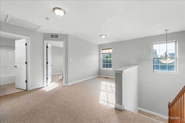 Building Photo - 1128 Bartholdi Ct