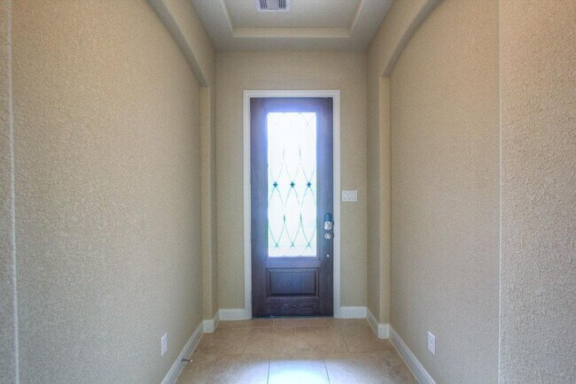 Building Photo - 123 Colton Ct