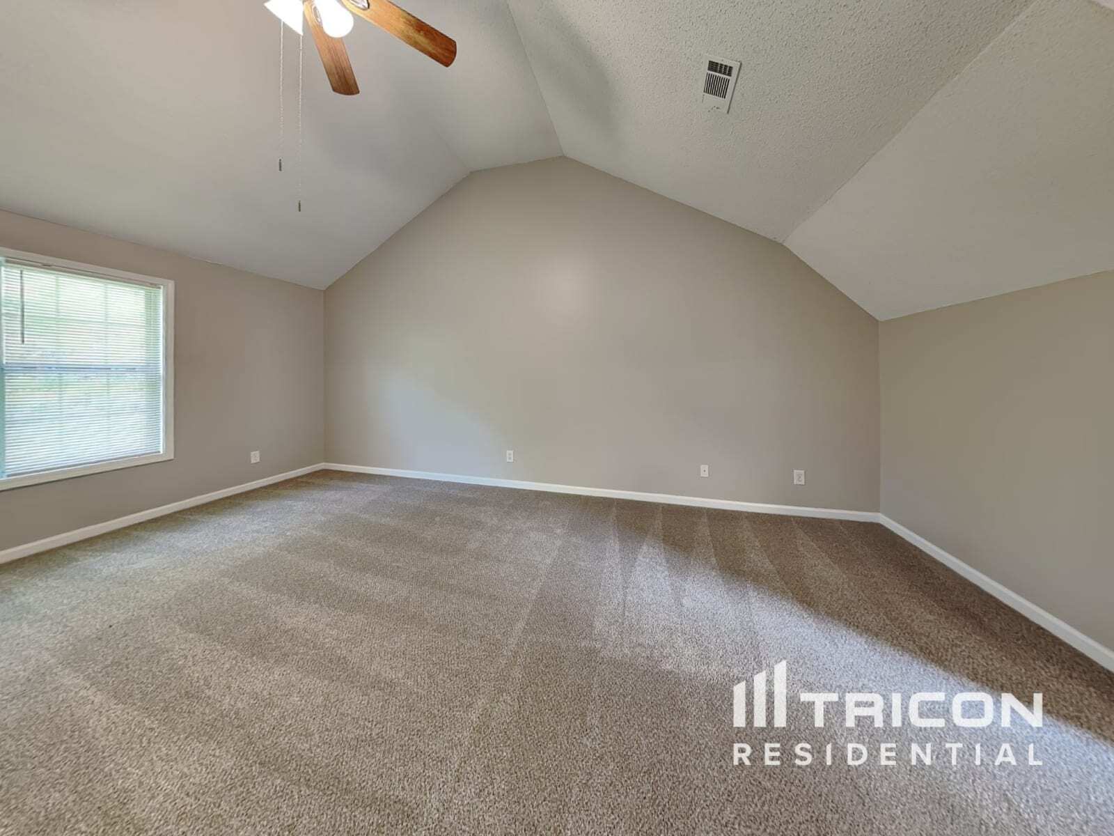 Building Photo - 200 Sasnett Dr